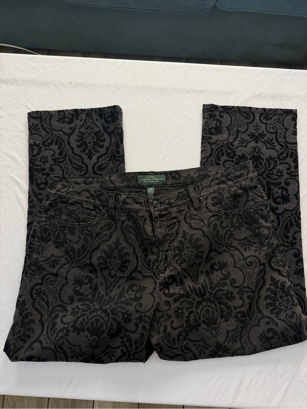 Lauren Ralph Lauren Black Tonal Damask Velvet-Flocked Jeans  size 16